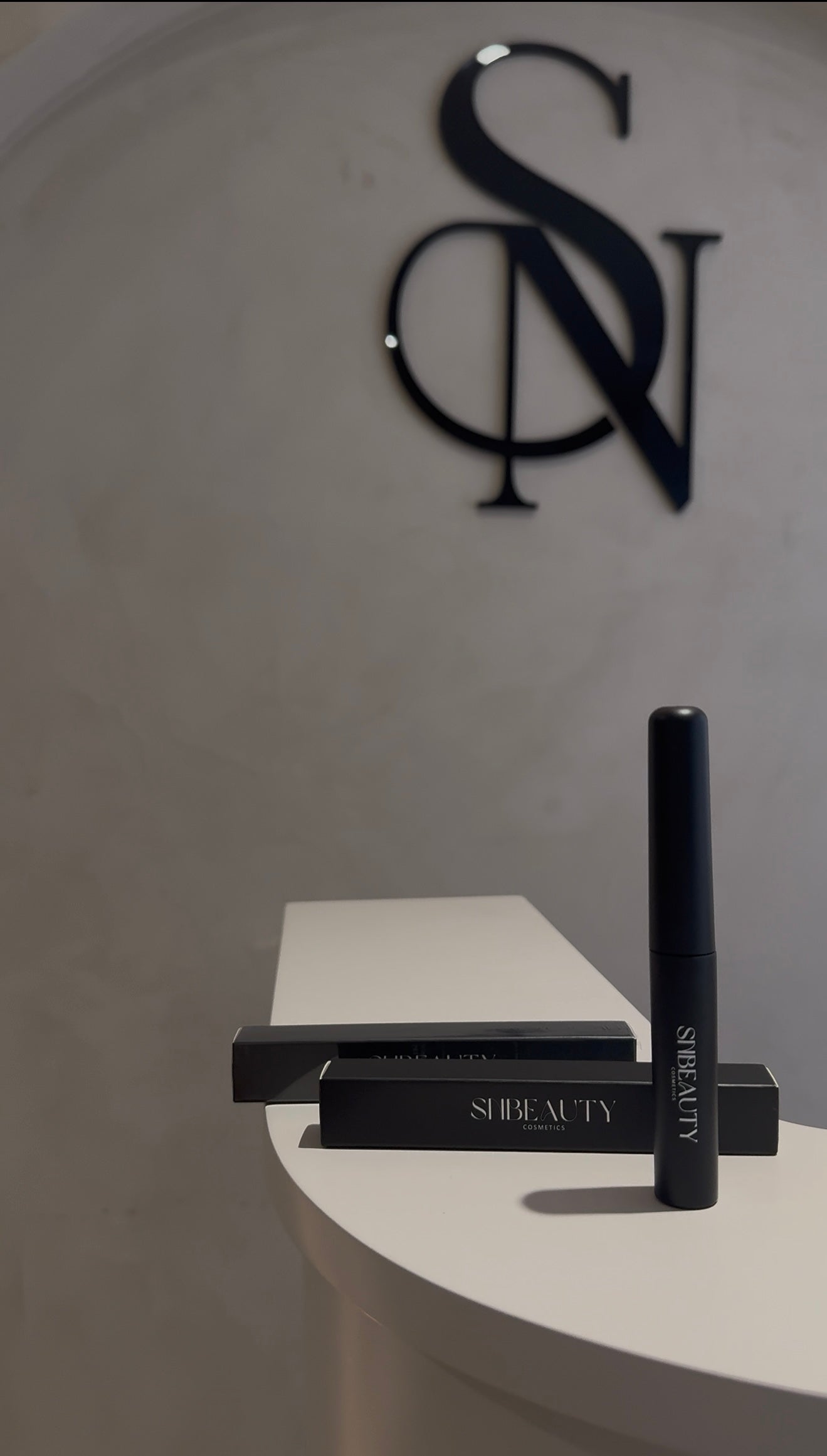 Gel Ă sourcils effet browlift đź–¤